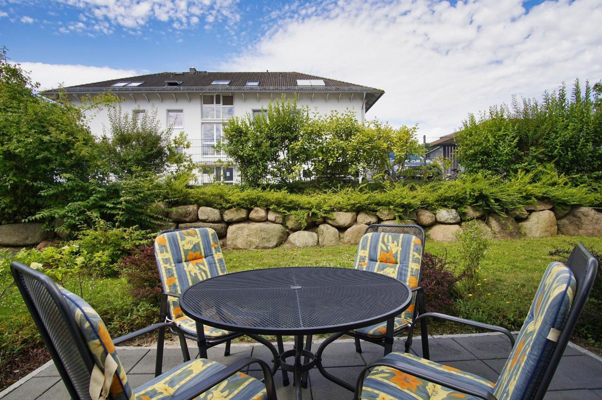 Terrasse, Gratis Nutzung Vom Ahoi Erlebnisbad Und Sauna In Sellin - Villa Antje Fewo 04 Goehren  Eksteriør billede